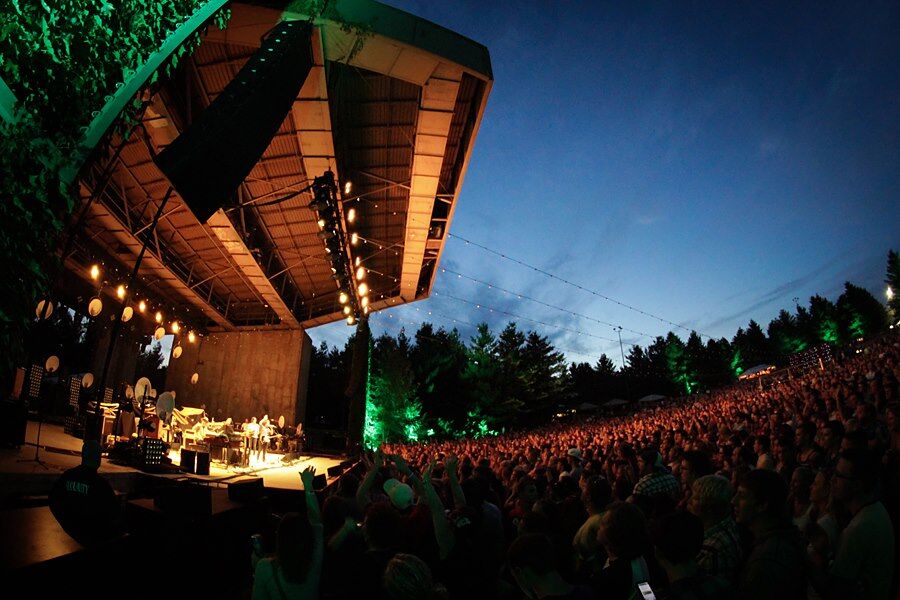 Live Music Venue: Pinewood Bowl Amphitheater